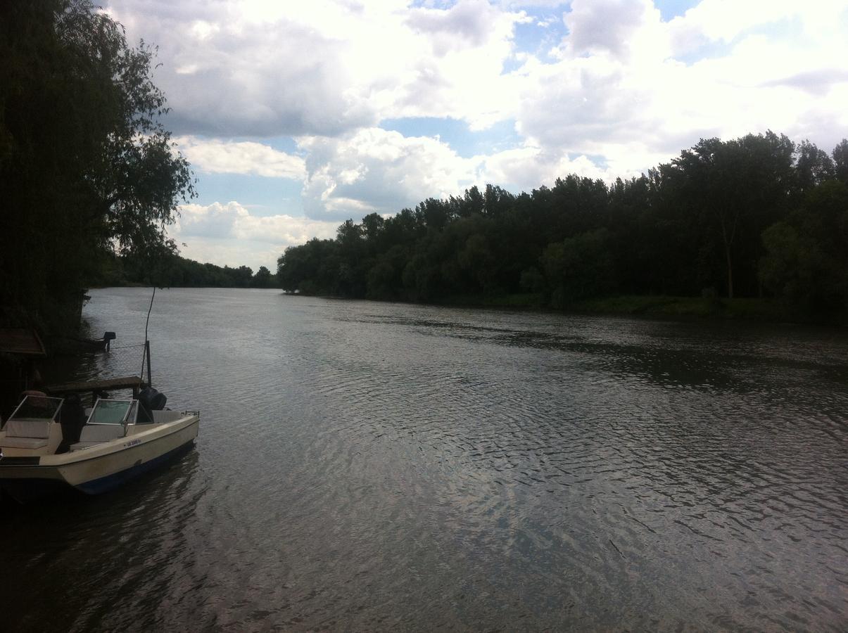 Отель Рыбное место Troitskoye Экстерьер фото
